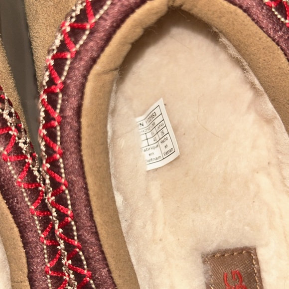 Ugg Tazz size 9 - Picture 4 of 4